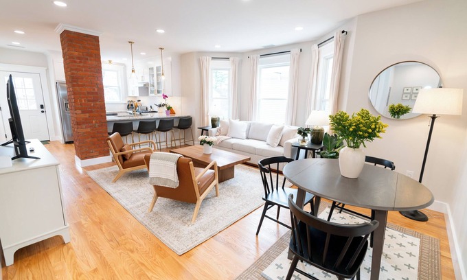 West New Haven Apartment | The Queen Anne: Spacious New Haven Retreat, Close to Yale & Downtown