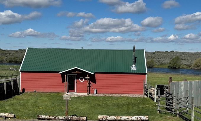 Chester Cabin | The Red Barn (EV), Barndominium on Henrys Fork