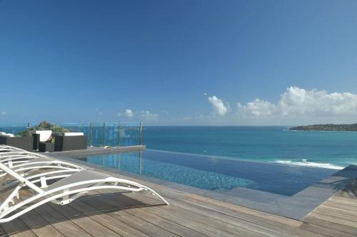 Le Palidor House | The Red Cloud Villa with Incredible Ocean View !