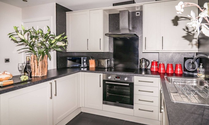 Saint Asaph Cottage | The Red