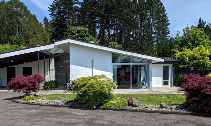 Lynmore House | The Redwoods Lodge - Rotorua, Adventure Awaits Biking, Hiking, Walking Trails
