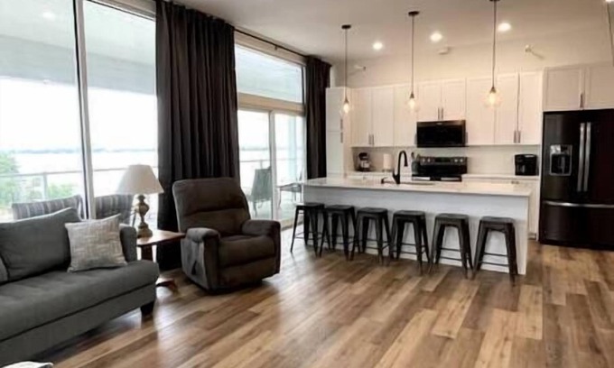 Watertown Apartment | The Retreat on Lake Kampeska