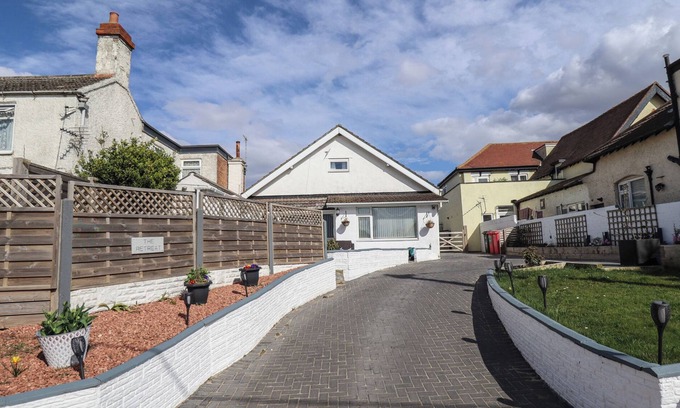 Mablethorpe and Sutton House | THE RETREAT, pet friendly, character holiday cottage in Mablethorpe