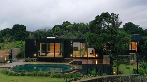 Illukkumbura Bed & Breakfast | The RIV Eco Villa