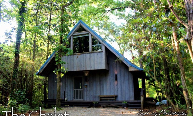 Folsom Bed & Breakfast | The River Chalet