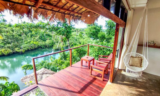 Catangnan Villa | The River Hideaway