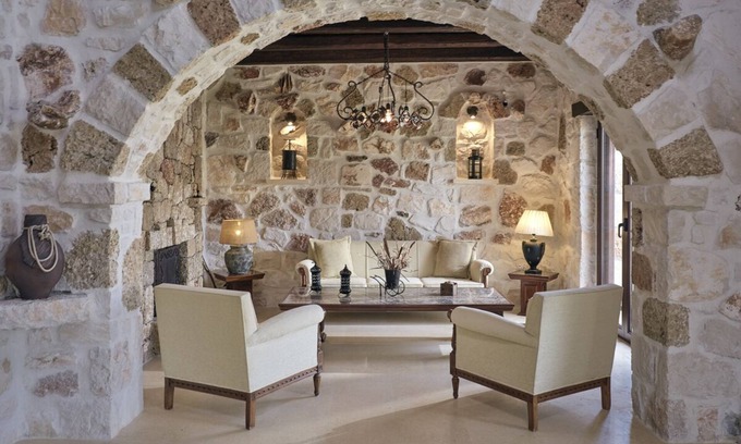 Kalpaki Villa | The Romiri Mansion - Five Bedroom Villa, Sleeps 10