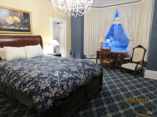 Downtown St. John's Bed & Breakfast | The Roses Heritage Inn