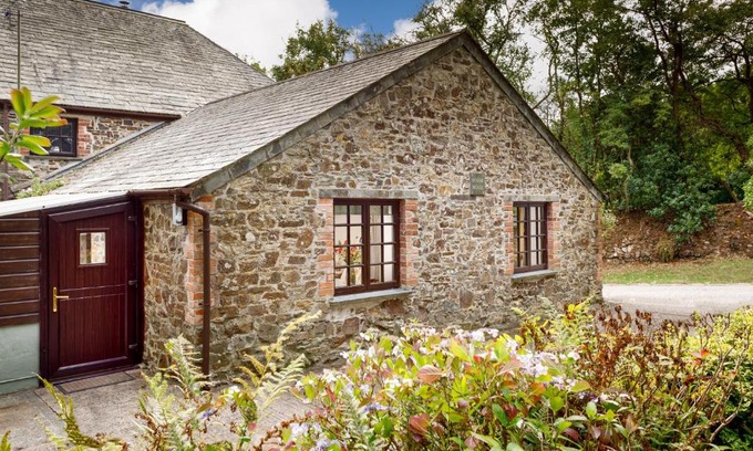 Brazzacott House | The Roundhouse