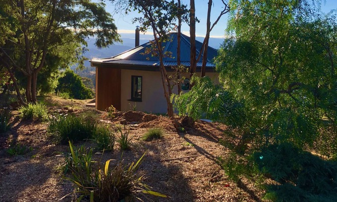 Cygnet Villa | The Roundhouses