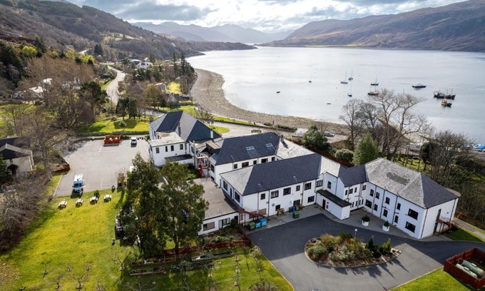 Ullapool Hotel | The Royal Hotel