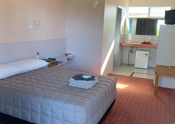 Casino Hotel | The Royal Motel