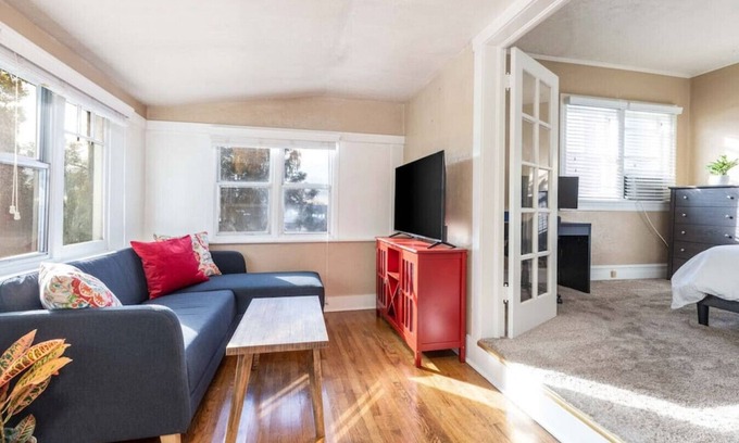 Lower Avenues Apartment | The Ruby Suite - Charming Historic Avenues's Apt