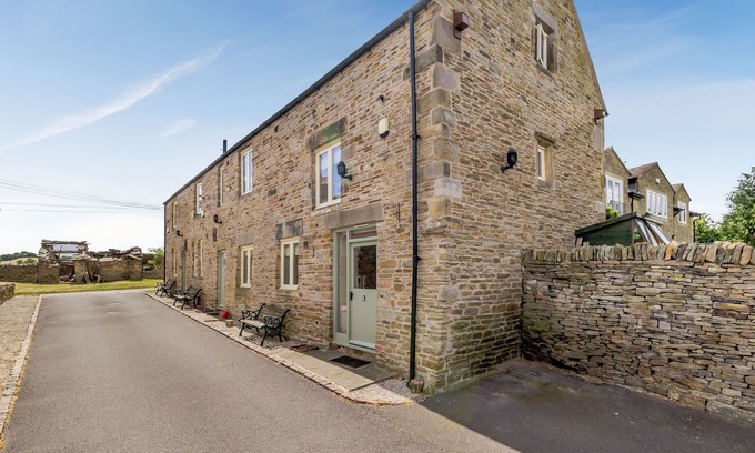 Chesterfield Cottage | THE RUMBLINGS 2, family friendly, character holiday cottage in Barlow