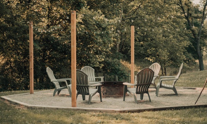 Gallipolis Ferry House | The Runaway Retreat- No cleaning fee! Dogs & Kids stay Free!
