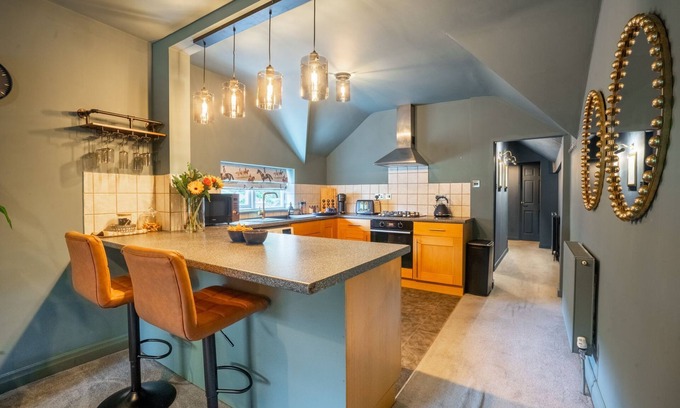 York Apartment | The Saddlers - a couples retreat that sleeps 2 guests in 1 bedroom