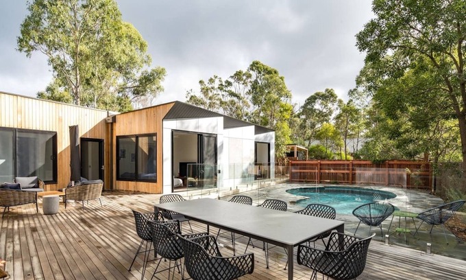 Shoreham House | The Saltbush A Striking Shoreham Family Haven