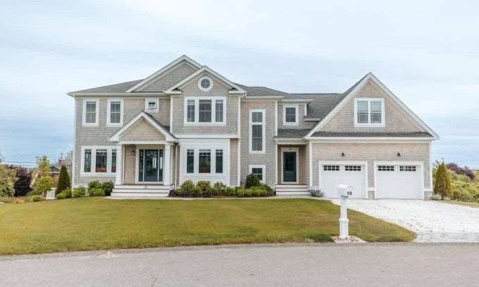 Middletown House | The Saltwater by STAY