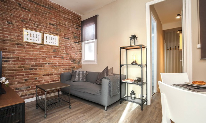 Sants Apartment | The Sants's balcony