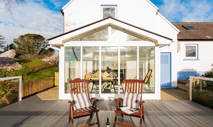 Goleen House | The Schooner, Goleen