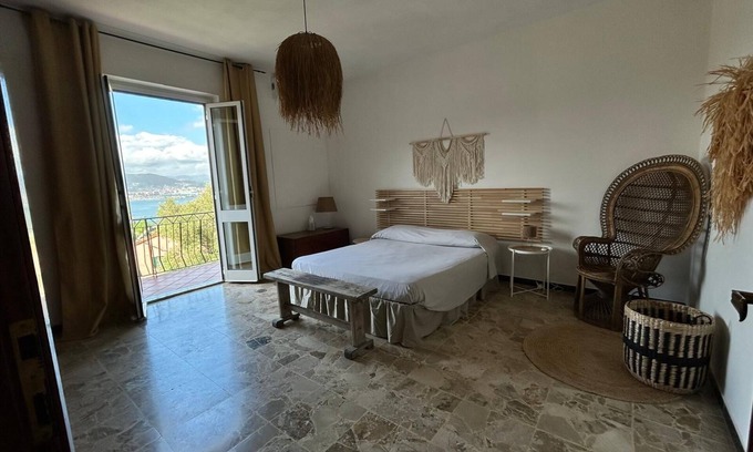 Fezzano House | The sea in every room, Casa Giorem