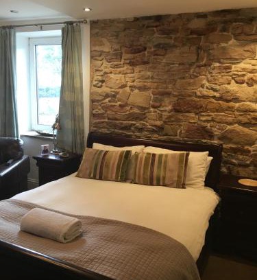 Cromarty Firth Hotel | The Ship Inn