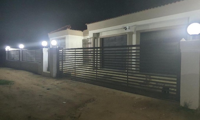 Madibeng House | The Shirindi's Home