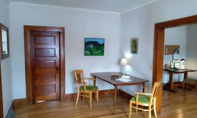 Yuba Apartment | The Shopkeeper's Apartment in Yuba