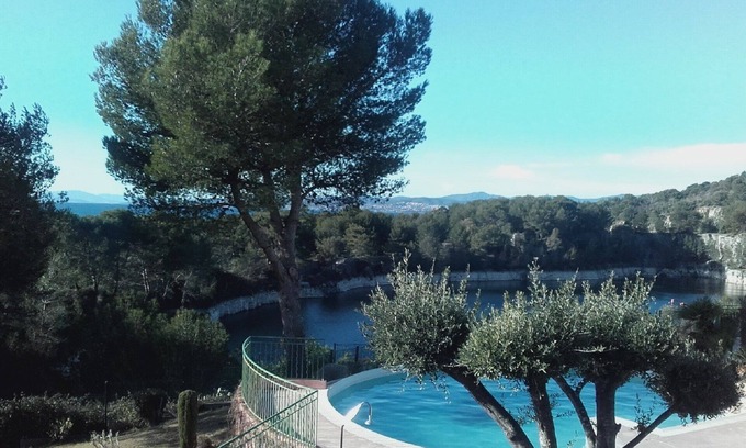 Le Dramont Apartment | THE SHORES OF THE LAKE DRAMONT SAINT RAPHAEL T3 7 people