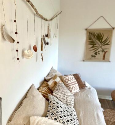 Achthuizen House | The Smiling Buddha