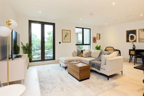 Abbey Apartment | The South Wimbledon Place - Adorable 2BDR Flat with Balcony