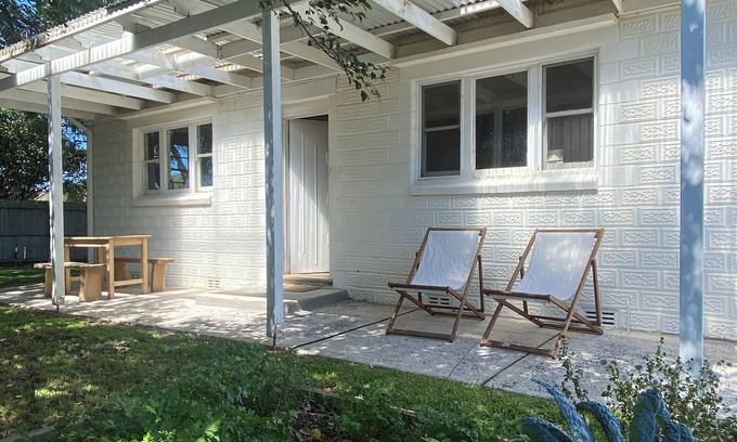 Ettalong Beach House | The Special House - Moments to the water