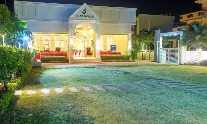 Manigram Hotel | The SR Hotel