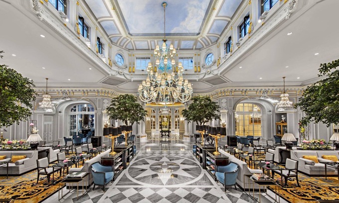 Repubblica Hotel | The St. Regis Rome