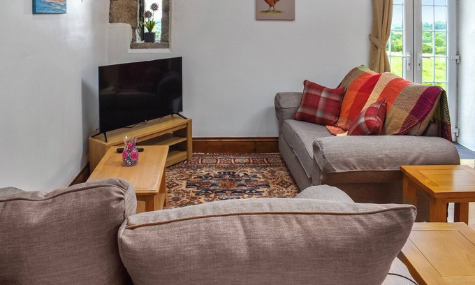 Mabe Burnthouse Cottage | The Stable Barn - UK46678