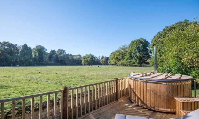 Tilney Fen End House | The Stable Cottage, Watlington, Norfolk