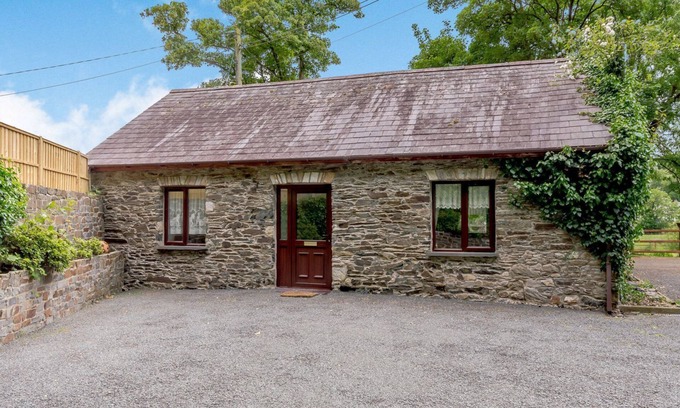 Llandysul Cottage | THE STABLE, pet friendly, character holiday cottage in Llandysul