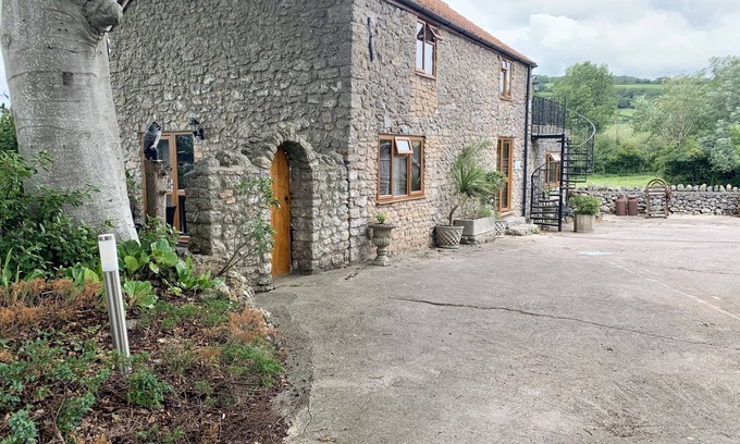 Easton Apartment | The Stables, Ground Floor