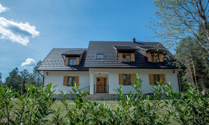Rudanovac Apartment | The Starlings Apartments