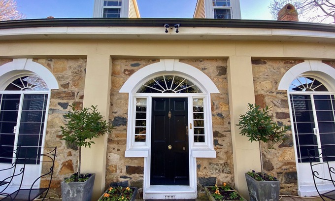 Perth House | The Stone House Circa 1825