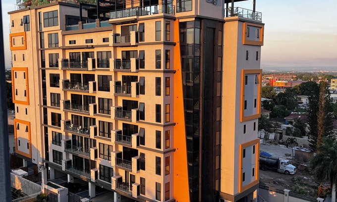 Eastwood Park Apartment | The Suite at Genesis 28