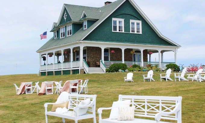 New Shoreham Hotel | The Sullivan House