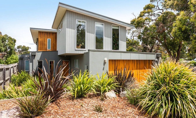 Anglesea House | The Summerhouse - a summer house and entertainers dream