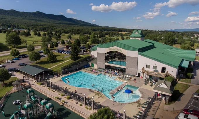 McGaheysville Condo | The Summit at Massanutten 2br suite, Saturday check-nn