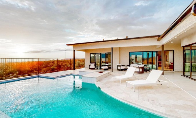 Dove Mountain House | The Sunrise Perch