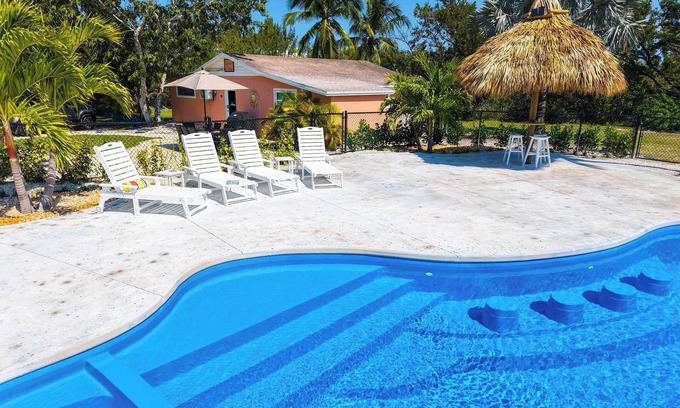 Sugarloaf Key House | The Sunset Suites of Pelico Palms