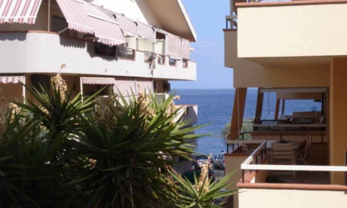 Furci Siculo Apartment | THE TERRACES ON THE SEA