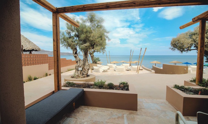 Kato Stalos Hotel | The Theodore Boutique Hotel