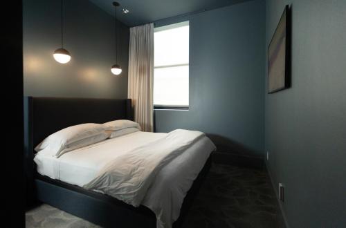 Tyler Apartment | The Thomas Hotel - Premium Suite
