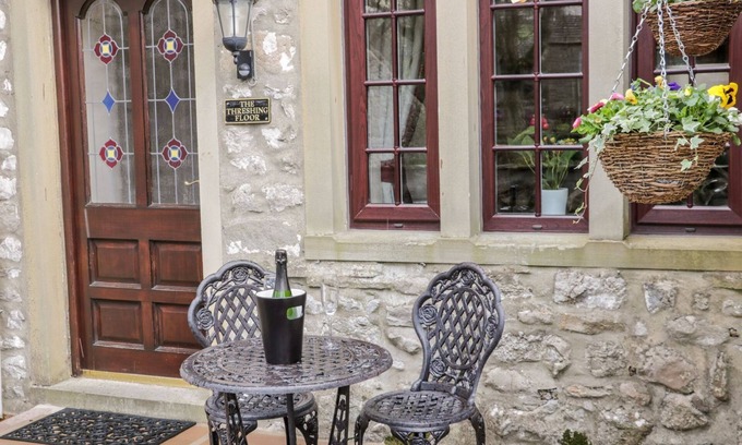 Malham Cottage | THE THRESHING FLOOR AT TENNANT BARN, pet friendly in Malham